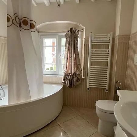 Lula Bed & Breakfast