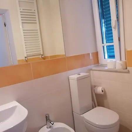 Lula Bed & Breakfast