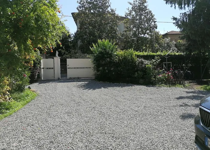 Bed & Breakfast Lula 3*